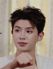 娱乐圈吃瓜直播间黄明昊,娱乐圈吃瓜直播间的焦点人物 第2张 娱乐圈吃瓜直播间黄明昊,娱乐圈吃瓜直播间的焦点人物 第2张